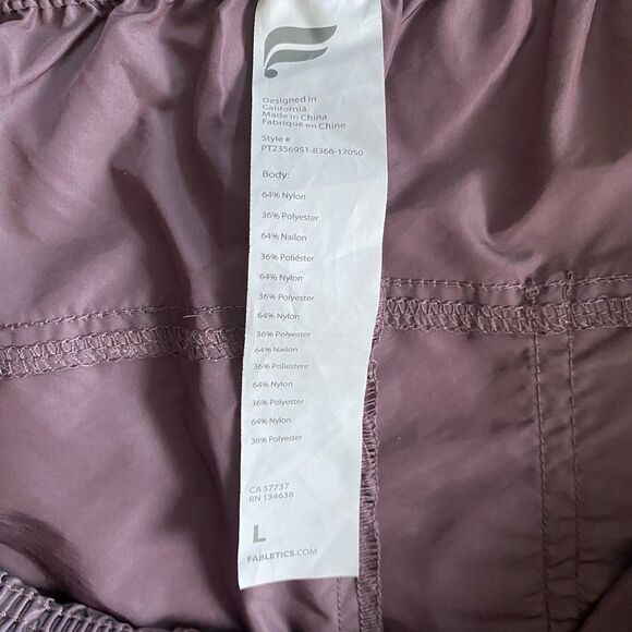 Fabletics Lightweight Cargo Jogger Women's Size L Purple Athleisure Performance - Picture 8 of 9